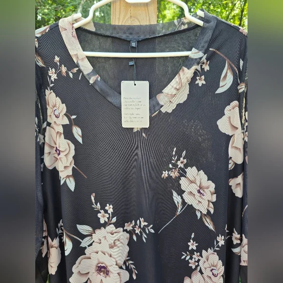 Floral Black Women's Top Sheer Sleeves Plus Size 1 - Picture 8 of 8